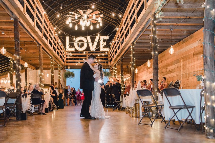 Romantic Mauve Fall Wedding - Bonham, Texas | read more at beccasuephotography.com