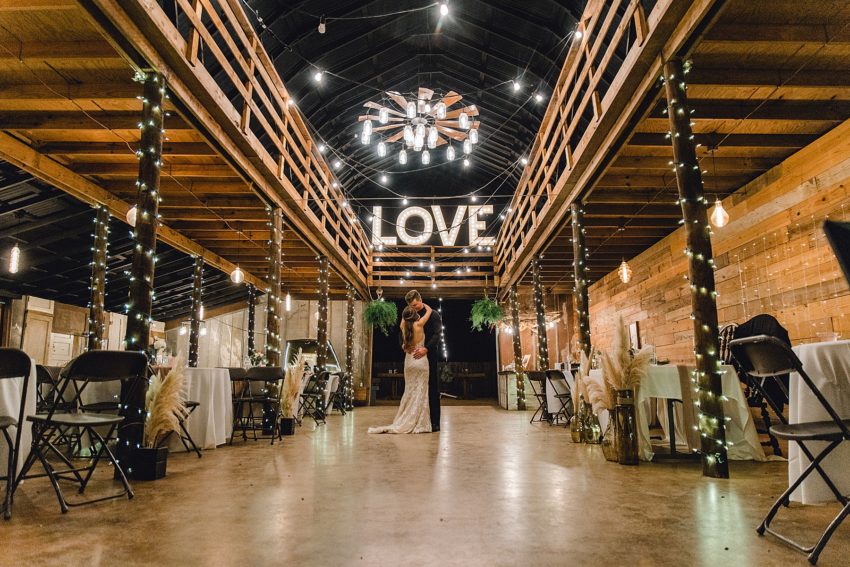 Romantic Mauve Fall Wedding - Bonham, Texas | read more at beccasuephotography.com
