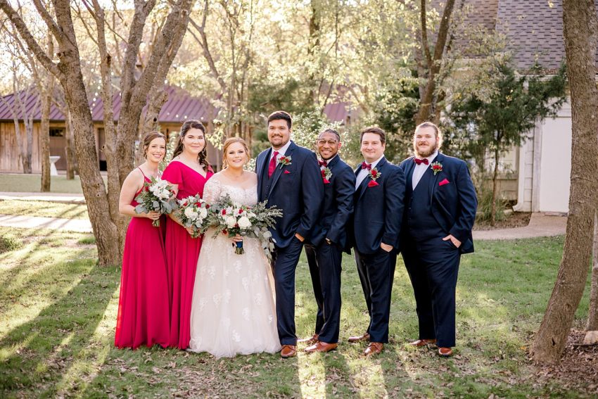 Beautiful Navy and Burgundy Fall Wedding (Midlothian, Texas) | read more at beccasuephotography.com