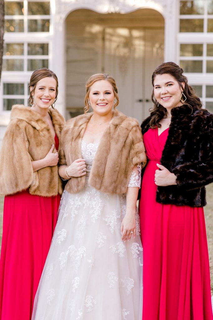 Beautiful Navy and Burgundy Fall Wedding (Midlothian, Texas) | read more at beccasuephotography.com