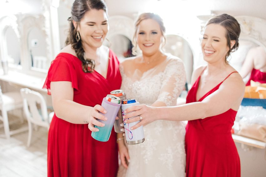 Beautiful Navy and Burgundy Fall Wedding (Midlothian, Texas) | read more at beccasuephotography.com