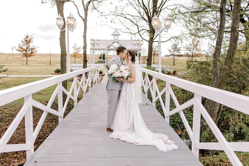Green and Gray Winter Wedding (Waxahachie, Texas) | read more at beccasuephotography.com