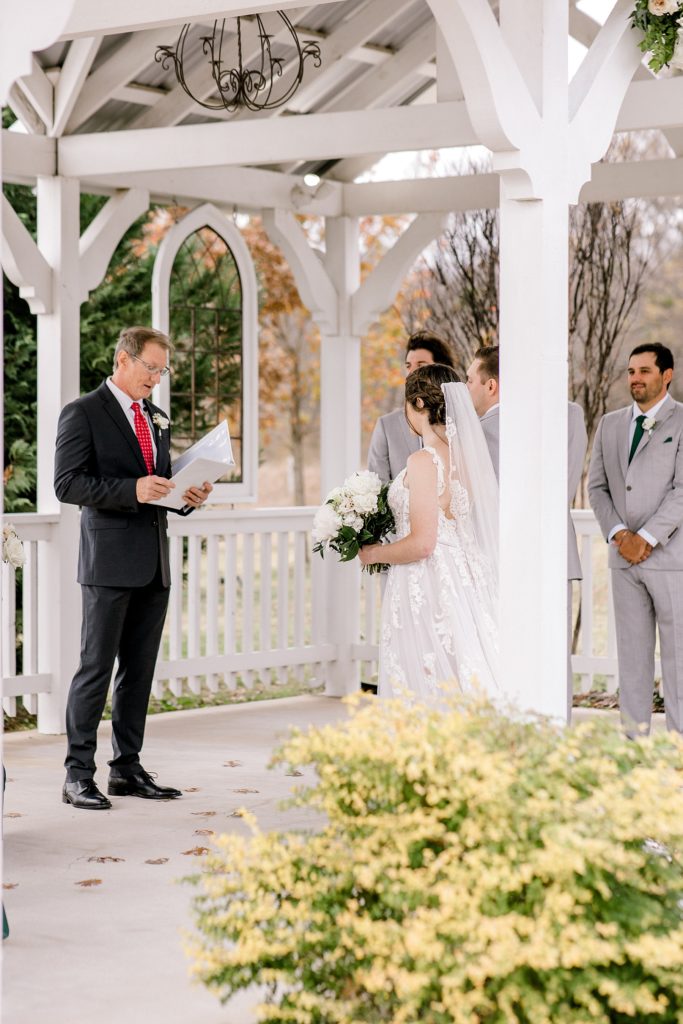 Green and Gray Winter Wedding (Waxahachie, Texas) | read more at beccasuephotography.com