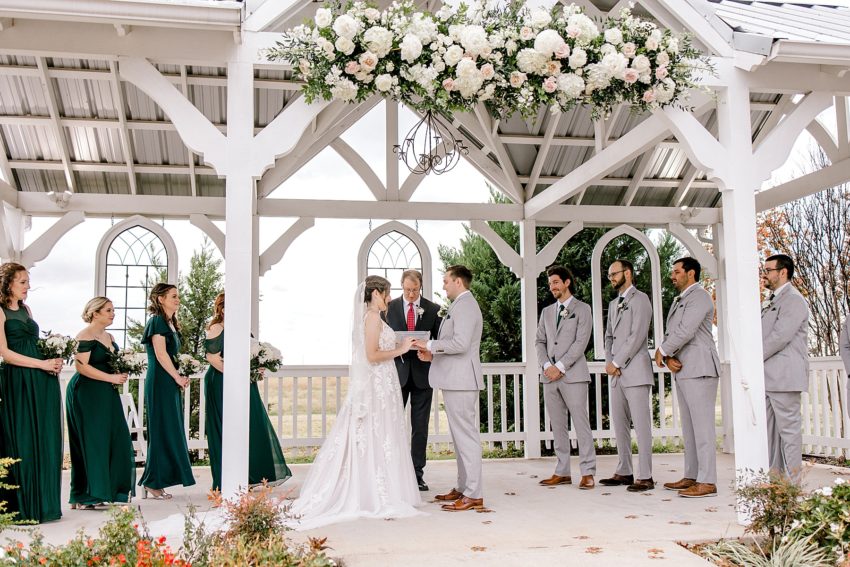 Green and Gray Winter Wedding (Waxahachie, Texas) | read more at beccasuephotography.com