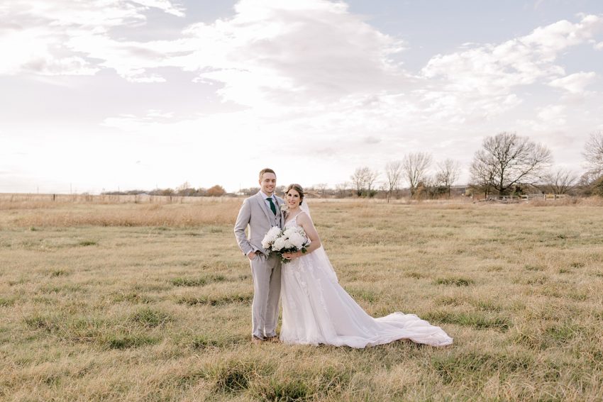 Green and Gray Winter Wedding (Waxahachie, Texas) | read more at beccasuephotography.com