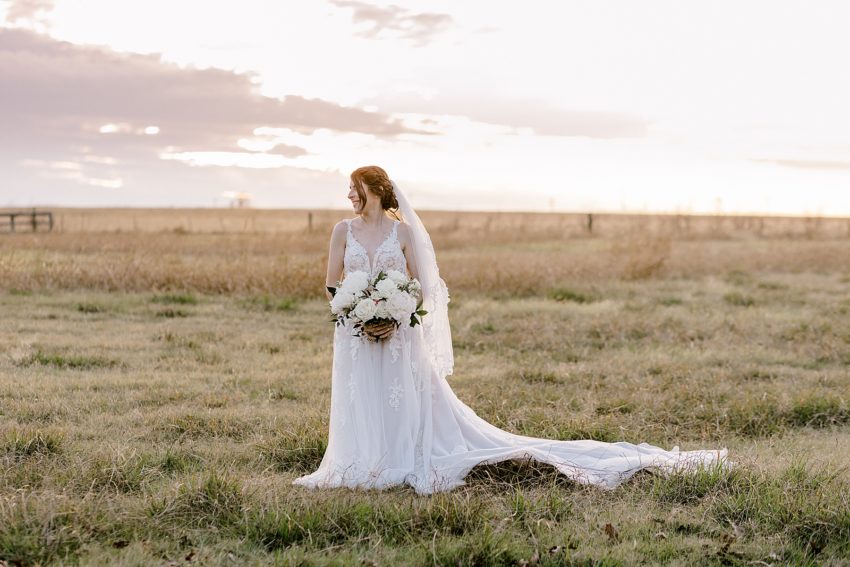 Green and Gray Winter Wedding (Waxahachie, Texas) | read more at beccasuephotography.com