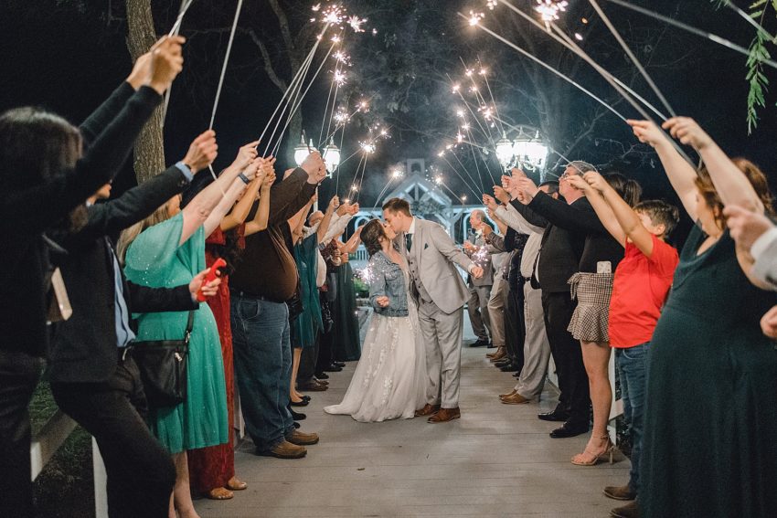 Green and Gray Winter Wedding (Waxahachie, Texas) | read more at beccasuephotography.com