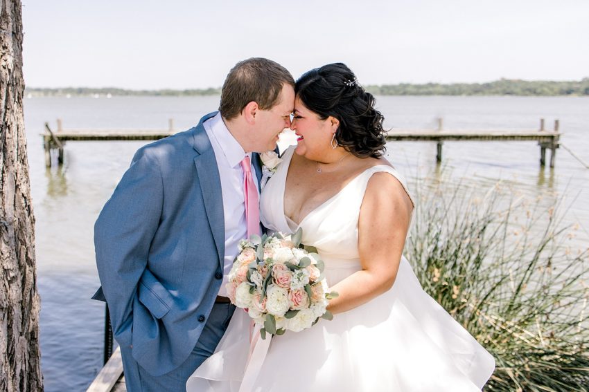 Blush and Gold Summer Wedding (Dallas, Texas) | Becca Sue Photography www.beccasuephotography.com