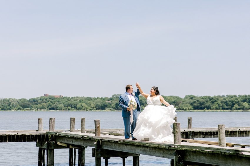 Blush and Gold Summer Wedding (Dallas, Texas) | Becca Sue Photography www.beccasuephotography.com