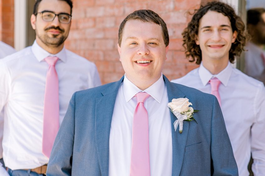 Blush and Gold Summer Wedding (Dallas, Texas) | Becca Sue Photography www.beccasuephotography.com