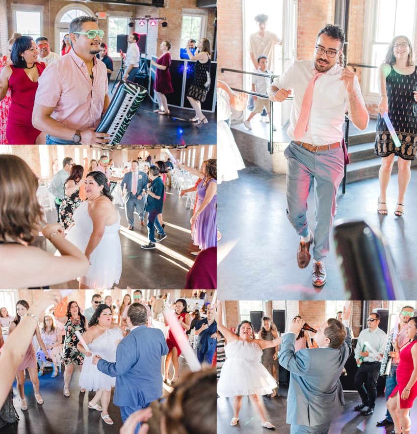 Blush and Gold Summer Wedding (Dallas, Texas) | Becca Sue Photography www.beccasuephotography.com